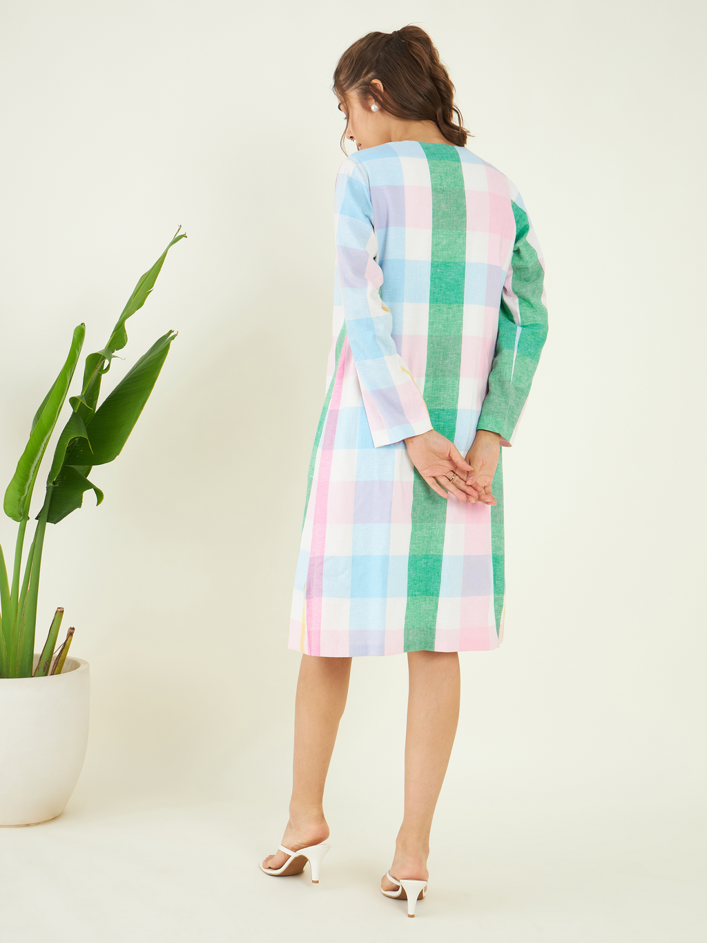 Multicolor Vacation Co-ord Set at Kamakhyaa by Bohobi. This item is 100% Linen, Checks, Cotton Mulmul, Evening Wear, Multicolor, Regular Fit, Toxin free, Vacation Co-ord Sets