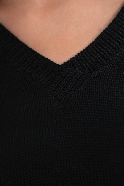 Nagano  - V-Neck Sweater - Licorice