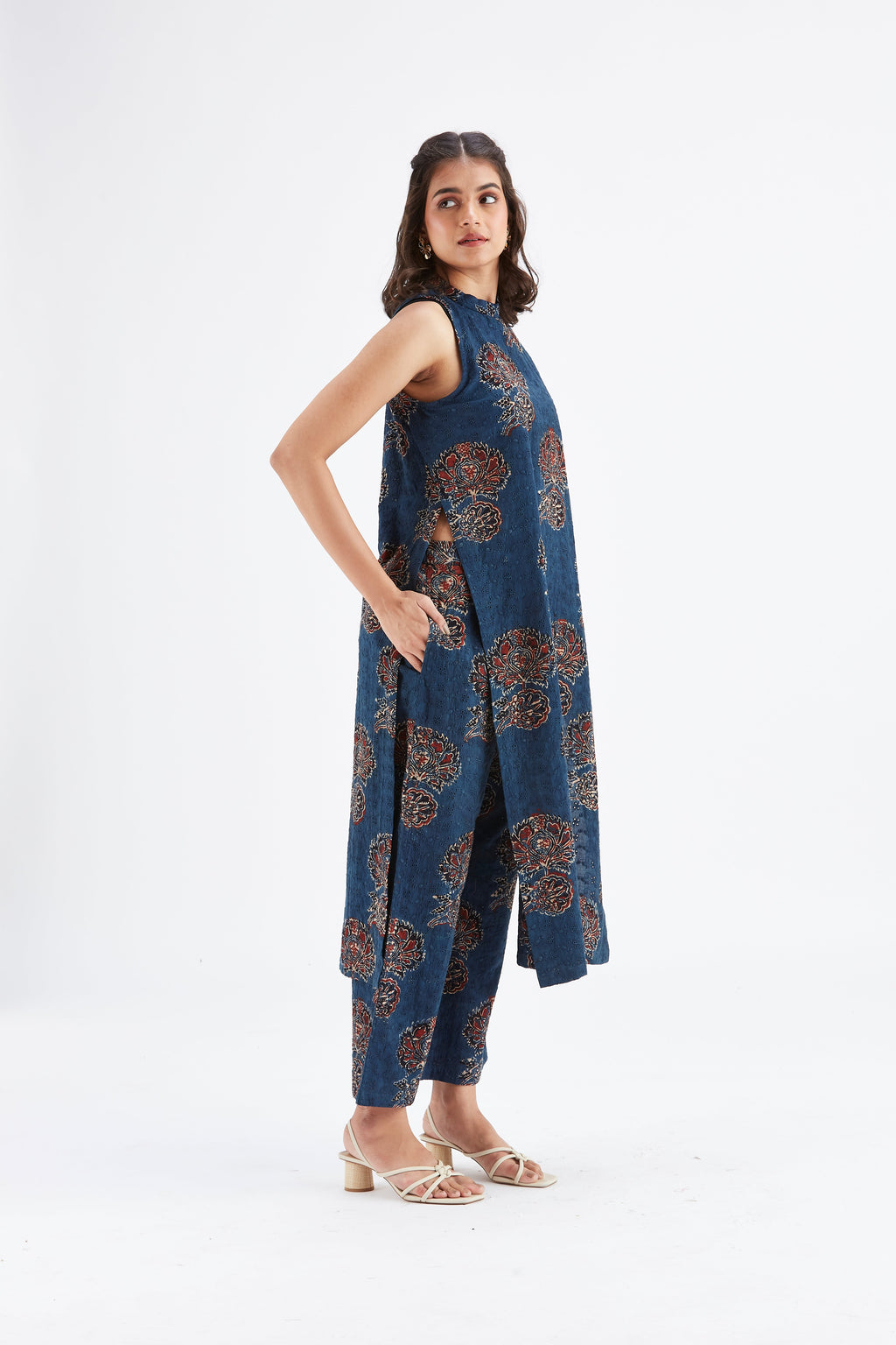 Nava Indigo Floral Printed Modal kurta set at Kamakhyaa by Hasttvam. This item is Ete by Hasttvam, Floral Prints, Fusion Wear, Hand Printed, Indigo, Modal, Womenswear