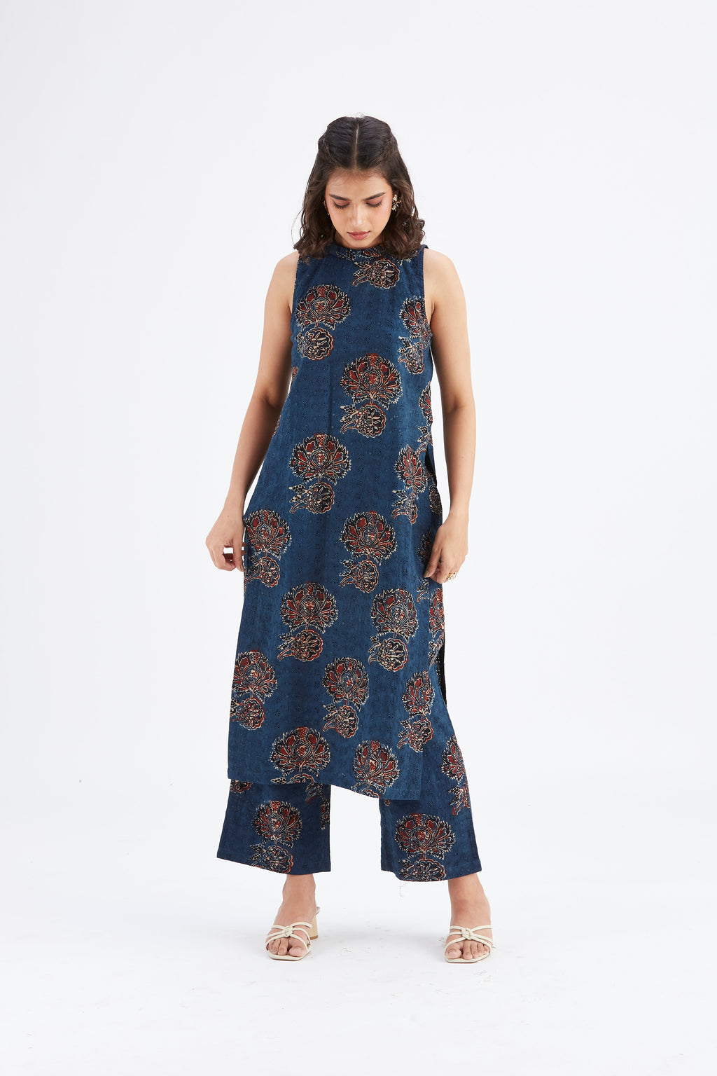 Nava Indigo Floral Printed Modal kurta set at Kamakhyaa by Hasttvam. This item is Ete by Hasttvam, Floral Prints, Fusion Wear, Hand Printed, Indigo, Modal, Womenswear