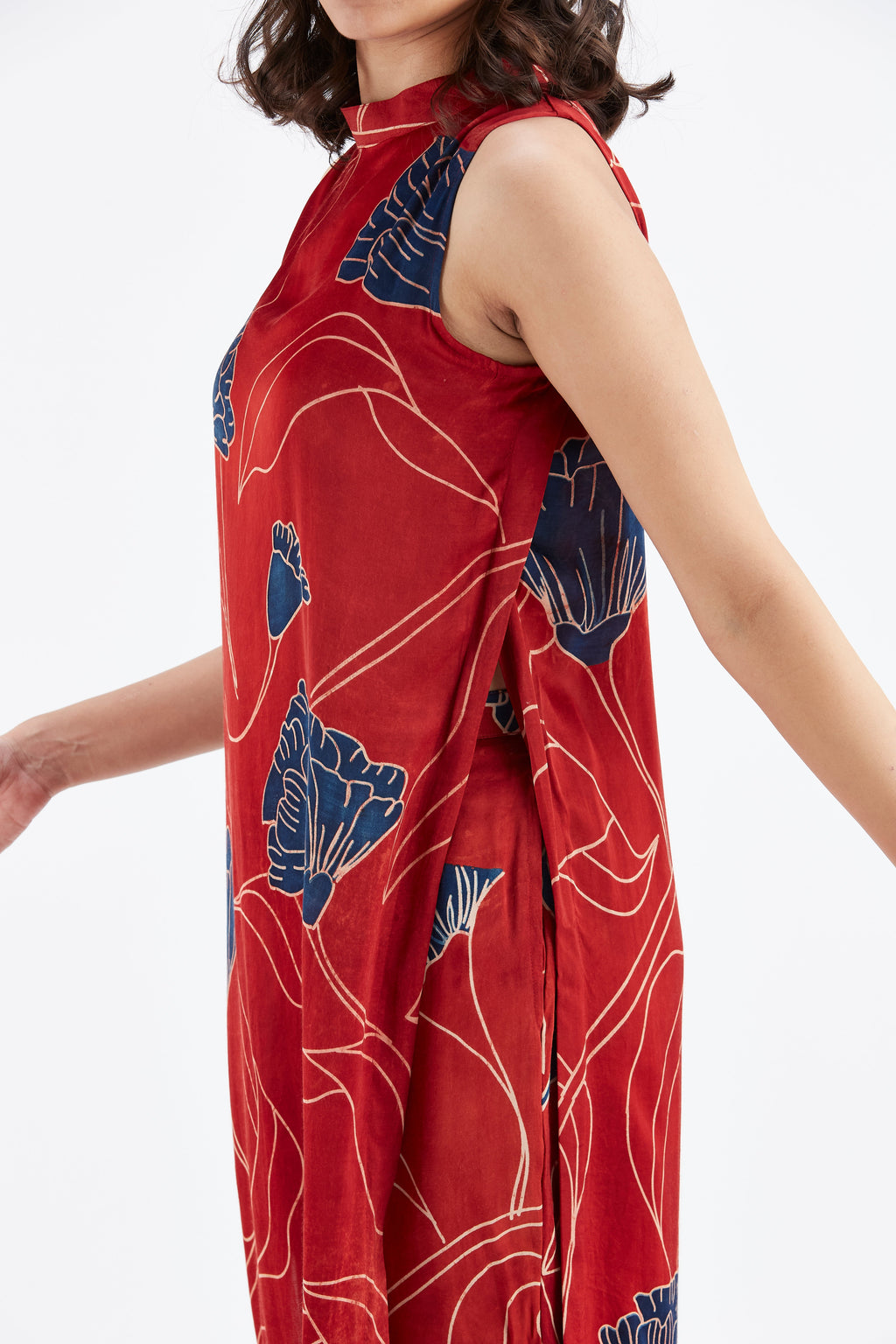 Nava Red Modal kurta set at Kamakhyaa by Hasttvam. This item is Ete by Hasttvam, Floral Prints, Fusion Wear, Hand Printed, Modal, Red, Womenswear