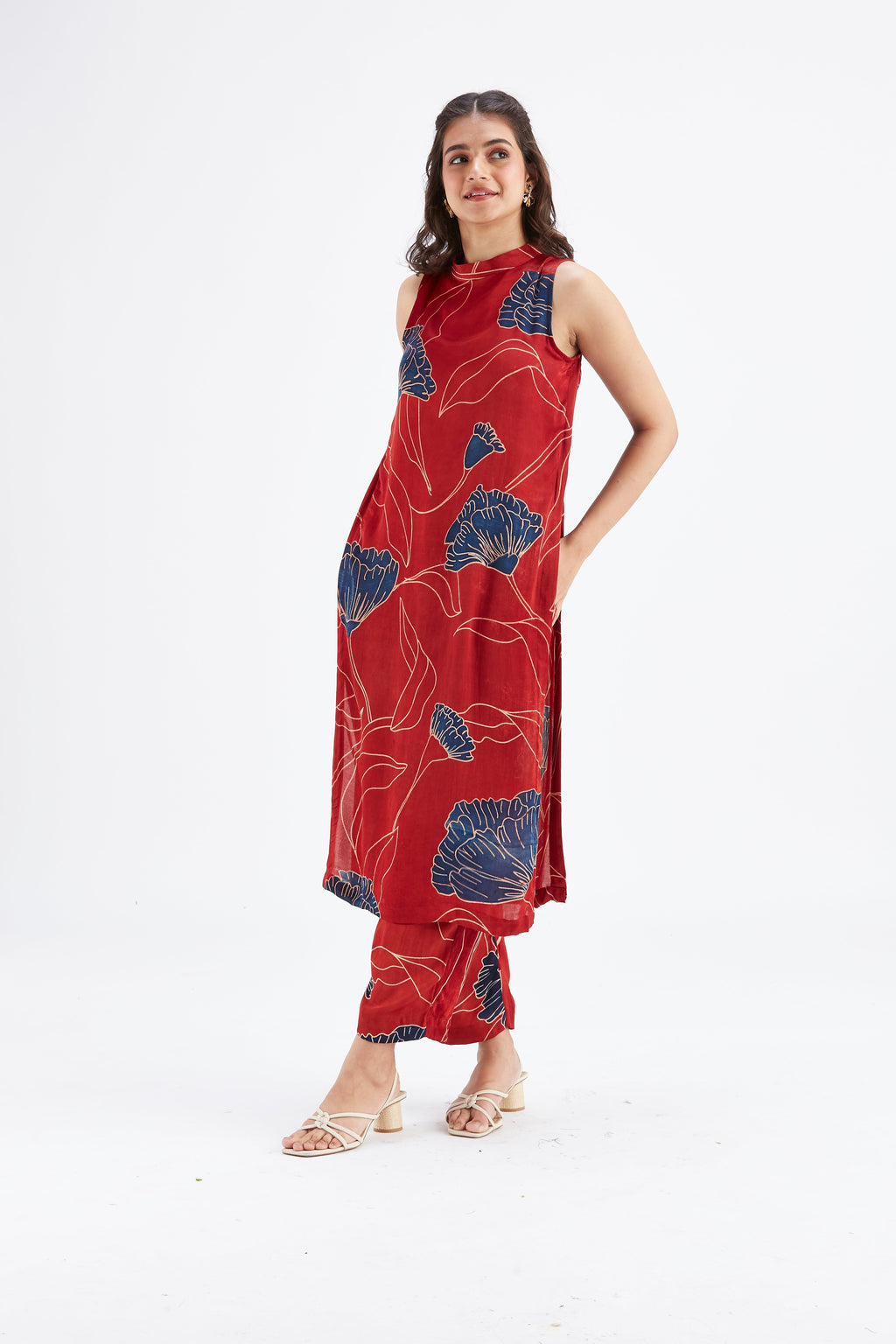 Nava Red Modal kurta set at Kamakhyaa by Hasttvam. This item is Ete by Hasttvam, Floral Prints, Fusion Wear, Hand Printed, Modal, Red, Womenswear