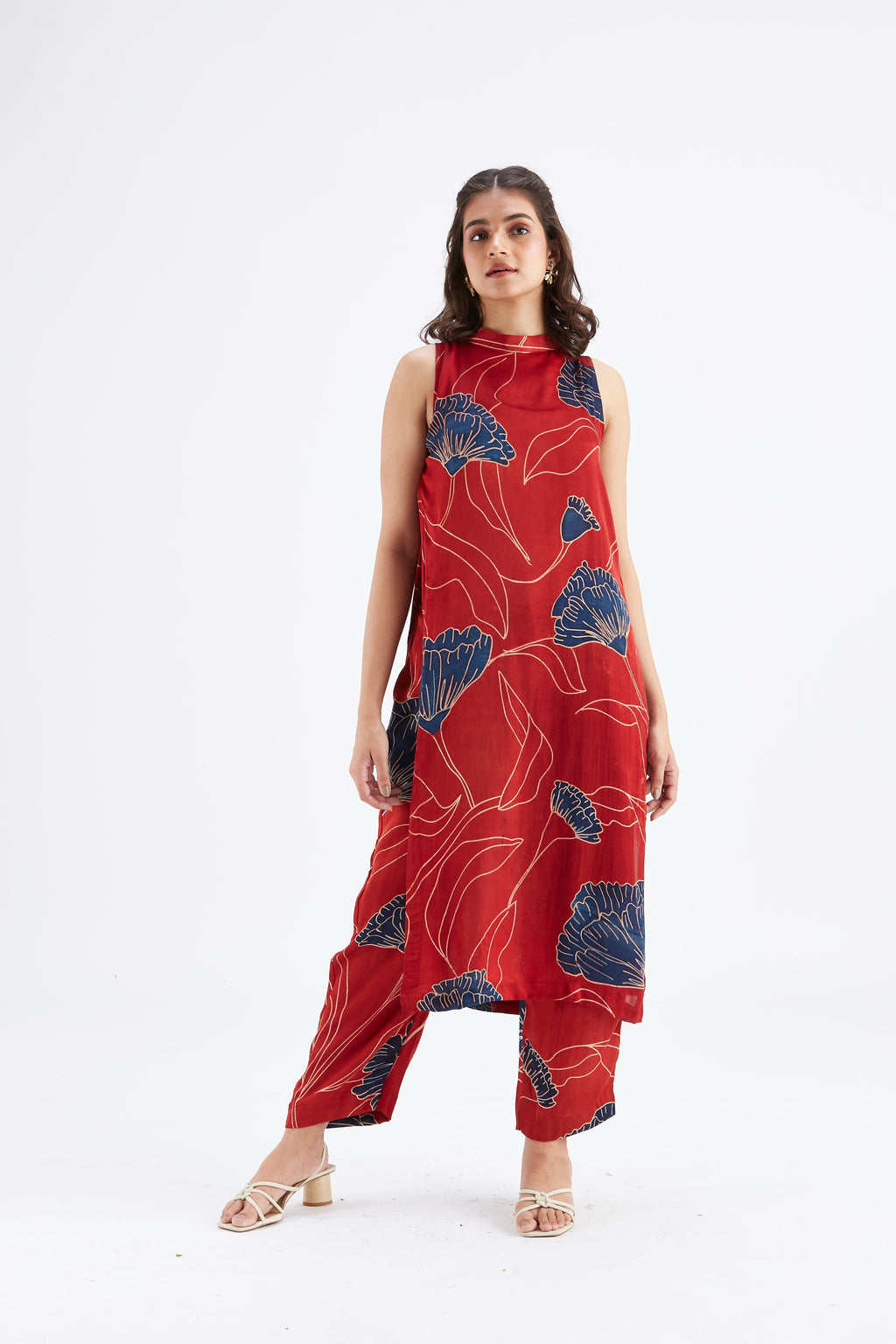 Nava Red Modal kurta set at Kamakhyaa by Hasttvam. This item is Ete by Hasttvam, Floral Prints, Fusion Wear, Hand Printed, Modal, Red, Womenswear