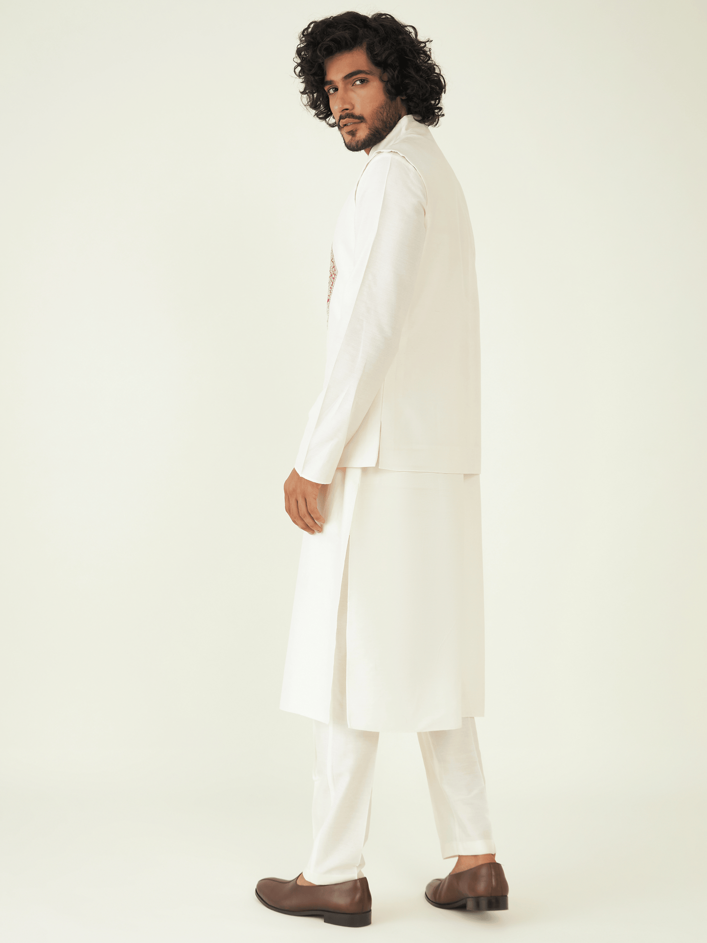 Off White Chanderi Silk Jacket at Kamakhyaa by RoohbyRidhimaa. This item is Chanderi Silk, Festive Wear, Jackets, Men Jackets, Menswear By RoohbyRidhimaa, Off white, Qala By RoohbyRidhimaa, Regular Fit, Silk Chanderi, Zardozi Embroidery