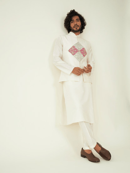 Off White Chanderi Silk Jacket at Kamakhyaa by RoohbyRidhimaa. This item is Chanderi Silk, Festive Wear, Jackets, Men Jackets, Menswear By RoohbyRidhimaa, Off white, Qala By RoohbyRidhimaa, Regular Fit, Silk Chanderi, Zardozi Embroidery