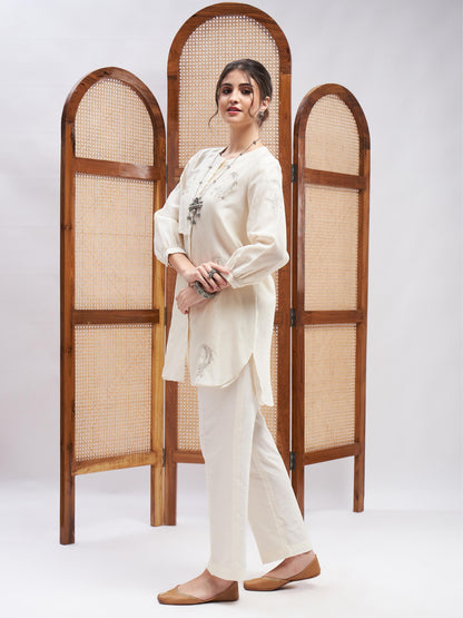 Off-White Chanderi Silk Kurta Set at Kamakhyaa by RoohbyRidhimaa. This item is Cotton, Cotton Mulmul, Kurta Sets, Off-white, Office Wear, Relaxed Fit, Sequin Embroidered, Silk Chanderi, Toxin free