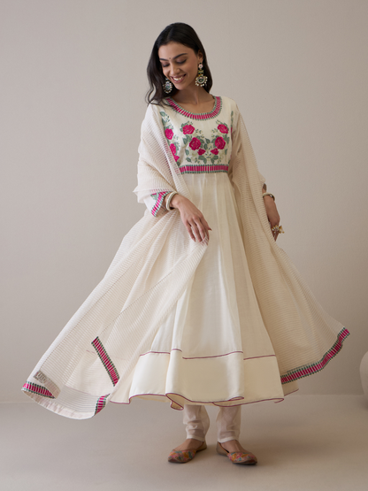 Off White Floral Embroidered Anarkali Kurta Set with dupatta at Kamakhyaa by RoohbyRidhimaa. This item is Avani by RoohbyRidhimaa, Chanderi Silk, Ethnic Wear, Kurta Set with Dupattas, Pure Silk Chanderi, Regular Fit, Resham Embroidered, Silk Chanderi, Toxin free, White