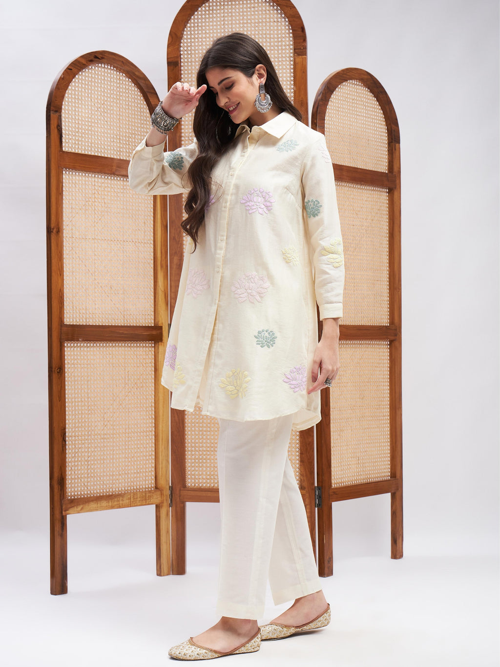 Off-White Resham Embroidered Kurta Set at Kamakhyaa by RoohbyRidhimaa. This item is Cotton Mulmul, Kurta Sets, Off-white, Office Wear, Relaxed Fit, Resham Embroidered, Silk Chanderi, Toxin free