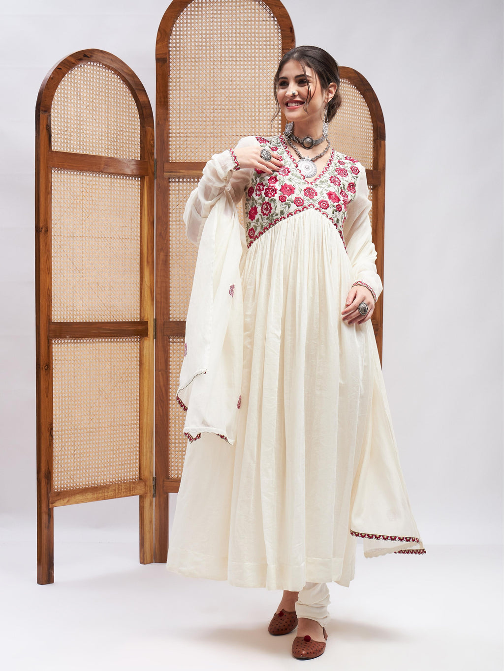 Off-White Resham Embroidered Kurta Set with Dupatta at Kamakhyaa by RoohbyRidhimaa. This item is Chanderi Silk, Cotton, Dupattas, Embroidered, Festive Wear, Kurta Set with Dupattas, Kurta Sets, Off-white, Relaxed Fit, Resham, Resham Embroidered, Silk Chanderi, Toxin free