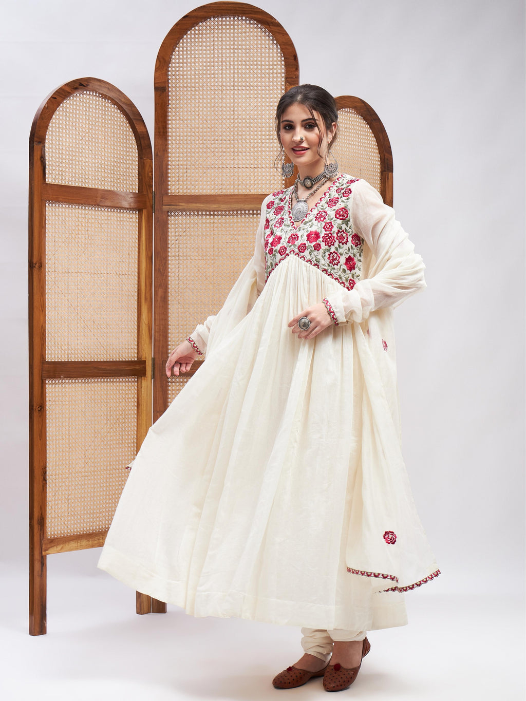 Off-White Resham Embroidered Kurta Set with Dupatta at Kamakhyaa by RoohbyRidhimaa. This item is Chanderi Silk, Cotton, Dupattas, Embroidered, Festive Wear, Kurta Set with Dupattas, Kurta Sets, Off-white, Relaxed Fit, Resham, Resham Embroidered, Silk Chanderi, Toxin free