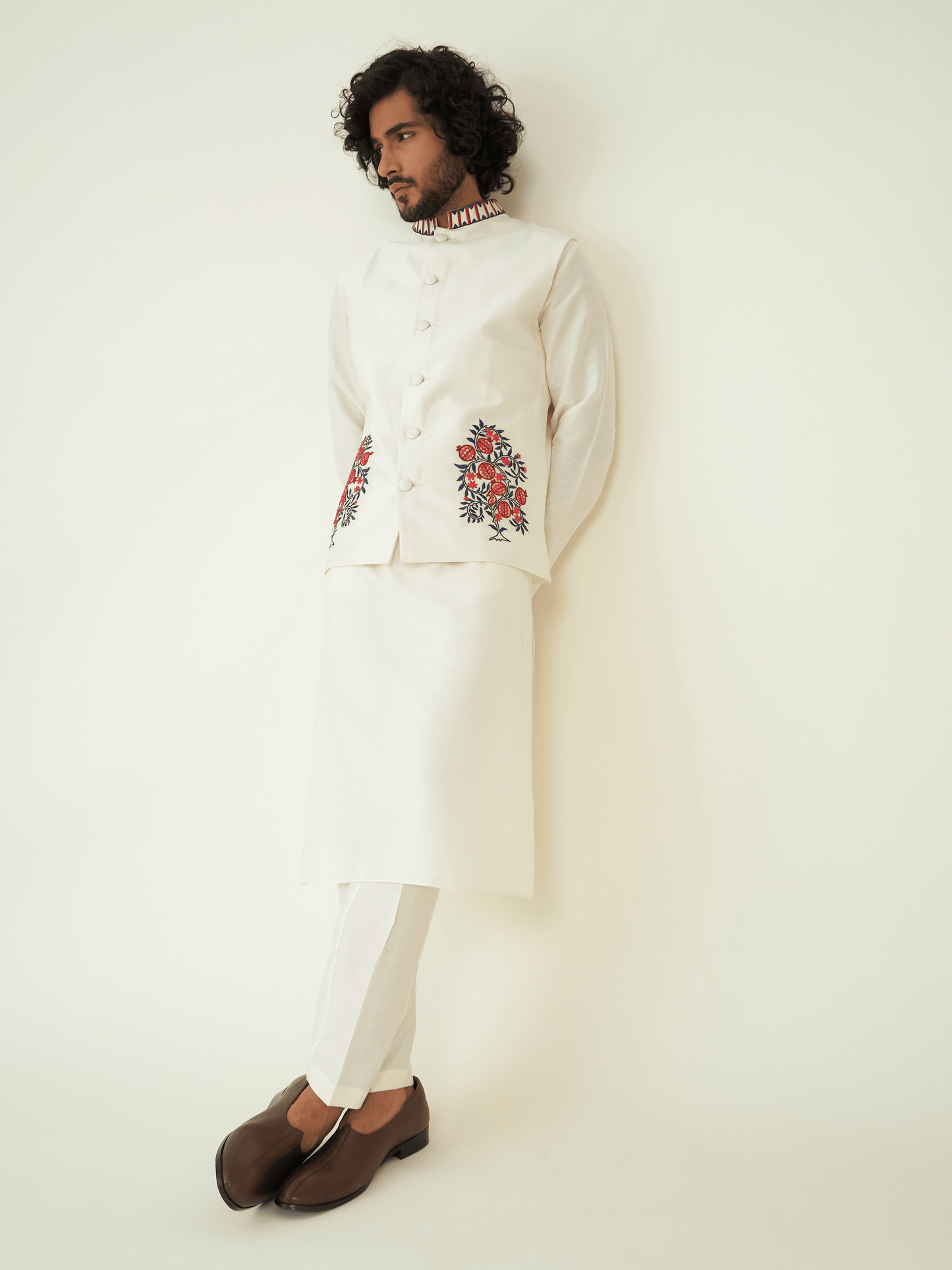 Off-White Silk Chanderi Jacket at Kamakhyaa by RoohbyRidhimaa. This item is Chanderi Silk, Festive Wear, Jackets, Men Jackets, Menswear By RoohbyRidhimaa, Off-white, Qala By RoohbyRidhimaa, Regular Fit, Resham Embroidered, Silk Chanderi