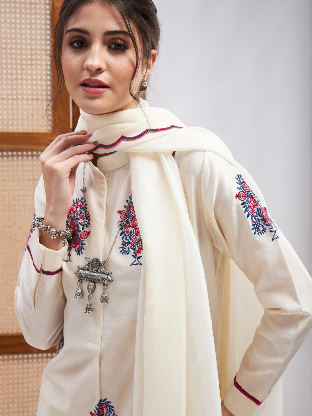 Off-White Silk Kurta Set with Dupatta at Kamakhyaa by RoohbyRidhimaa. This item is Chanderi Silk, Cotton, Dupattas, Embroidered, Kurta Set with Dupattas, Kurta Sets, Off-white, Office Wear, Organza, Regular Fit, Resham, Resham Embroidered, Silk Chanderi, Toxin free