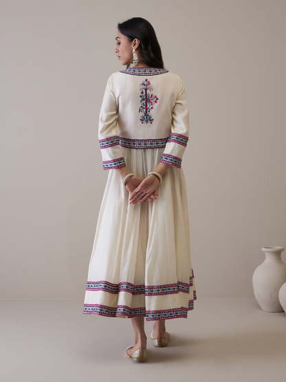 Resham Embroidered Kurta Set with Jacket at Kamakhyaa by RoohbyRidhimaa. This item is Avani by RoohbyRidhimaa, Ethnic Wear, Kurta Pant Sets, Pure Chanderi, Regular Fit, Resham Embroidered, Toxin free, White