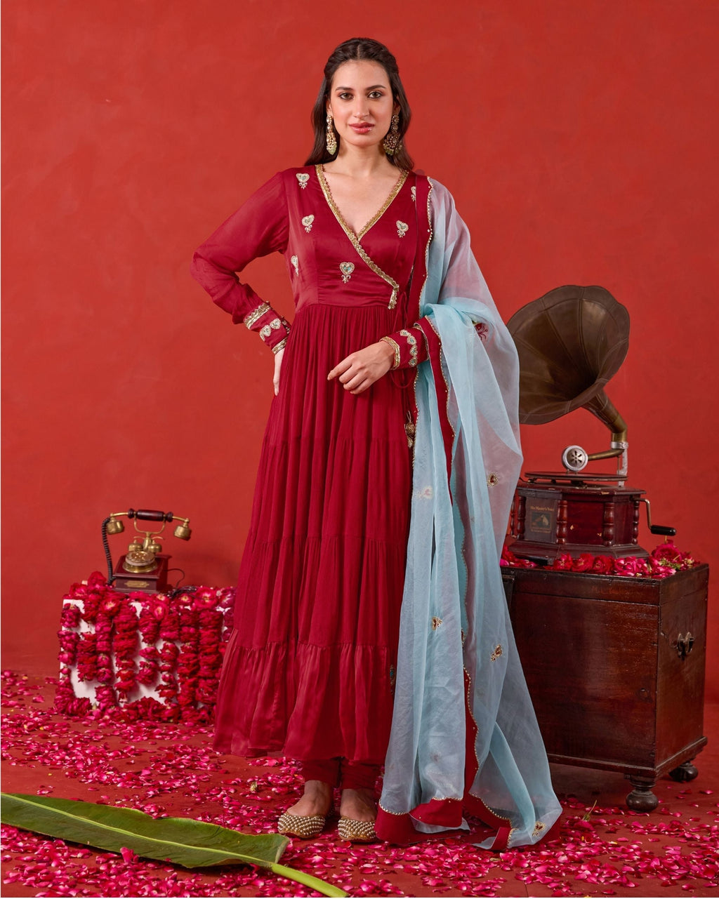 Ruhani Kurta Set at kamakhyaa.com by Taro. This item is Jashn-E-Taro - The Trousseau Edit by Taro, Under $50