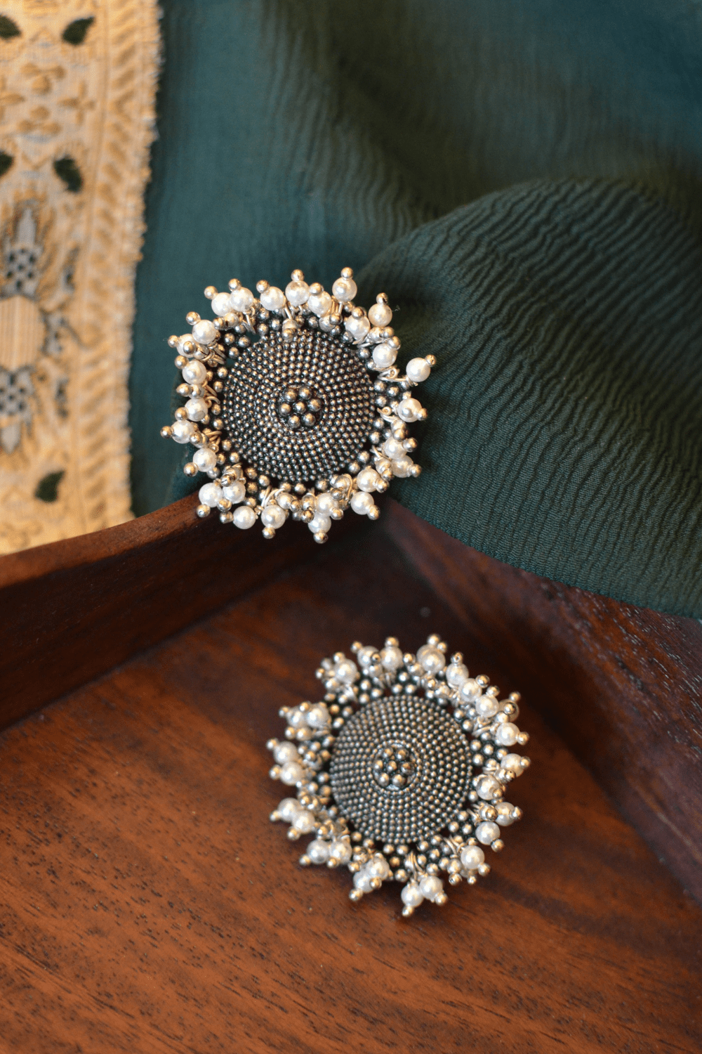Silver Earrings Gardishi Pearl at Kamakhyaa by House Of Heer. This item is Alloy Metal, Festive Jewellery, Festive Wear, Free Size, jewelry, July Sale, July Sale 2023, Less than $50, Long Earrings, Natural, Pearl, Silver, Solids, Textured