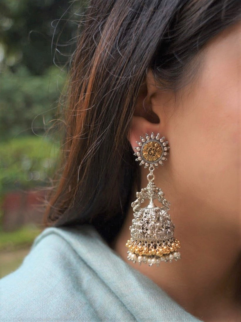 Silver Jhumkas Dual-toned with ghungroos at Kamakhyaa by House Of Heer. This item is Alloy Metal, Festive Jewellery, Festive Wear, Free Size, jewelry, Jhumkas, July Sale, July Sale 2023, Natural, Pearl, Silver, Solids, Textured