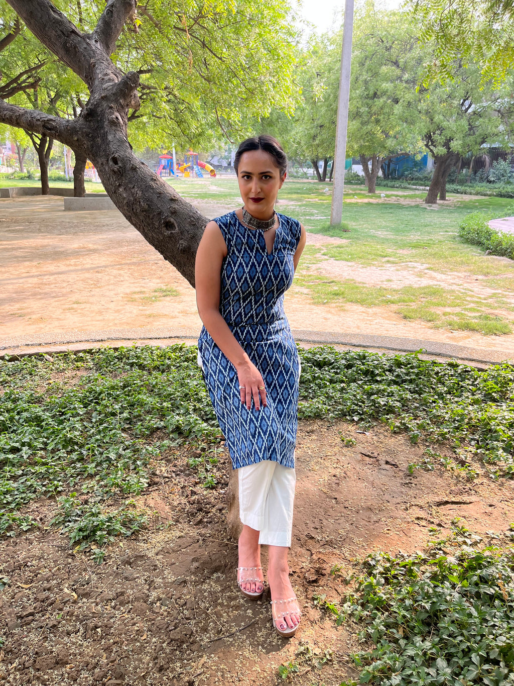 Sleeveless Kurta And Solid Pant at Kamakhyaa by Kamakhyaa. This item is 100% pure cotton, Blue, Casual Wear, Complete Sets, Indian Wear, KKYSS, Kurta Pant Sets, Natural, Prints, Regular Fit, Summer Sutra, Womenswear