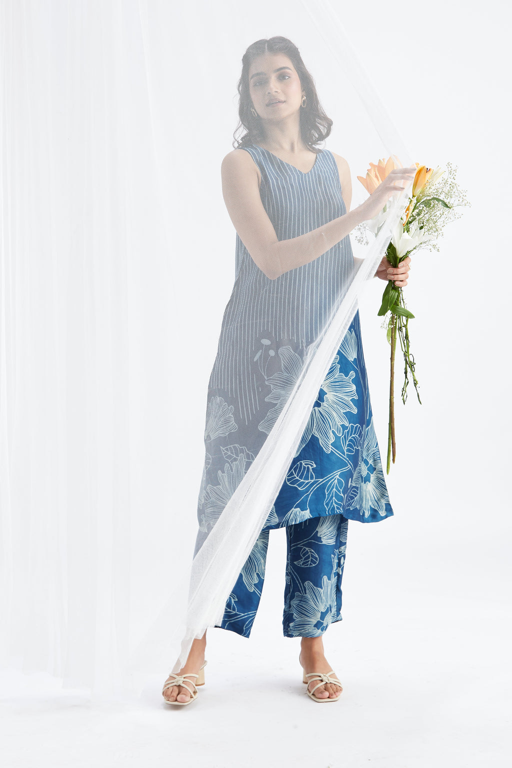 Sona Indigo Floral Printed Modal kurta set at Kamakhyaa by Hasttvam. This item is Ete by Hasttvam, Floral Prints, Fusion Wear, Hand Printed, Indigo, Modal, Womenswear