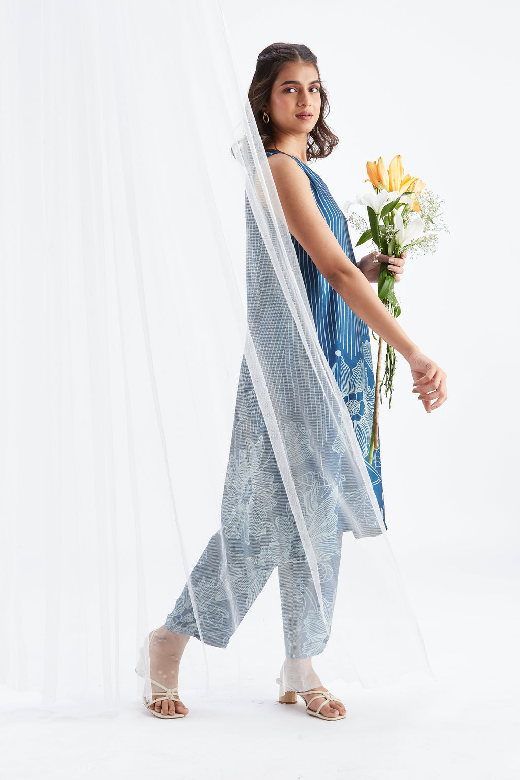 Sona Indigo Floral Printed Modal kurta set at Kamakhyaa by Hasttvam. This item is Ete by Hasttvam, Floral Prints, Fusion Wear, Hand Printed, Indigo, Modal, Womenswear