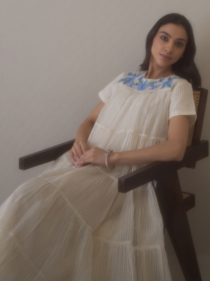 White Beautiful Dress with Embroidered Neck at Kamakhyaa by RoohbyRidhimaa. This item is Avani by RoohbyRidhimaa, Casual Wear, Handloom Silk Organza, Relaxed Fit, Resham Embroidered, Silk Organza, Toxin free, White