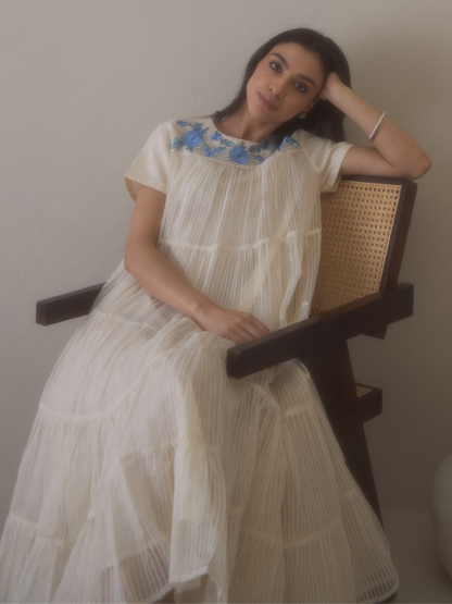 White Beautiful Dress with Embroidered Neck at Kamakhyaa by RoohbyRidhimaa. This item is Avani by RoohbyRidhimaa, Casual Wear, Handloom Silk Organza, Relaxed Fit, Resham Embroidered, Silk Organza, Toxin free, White