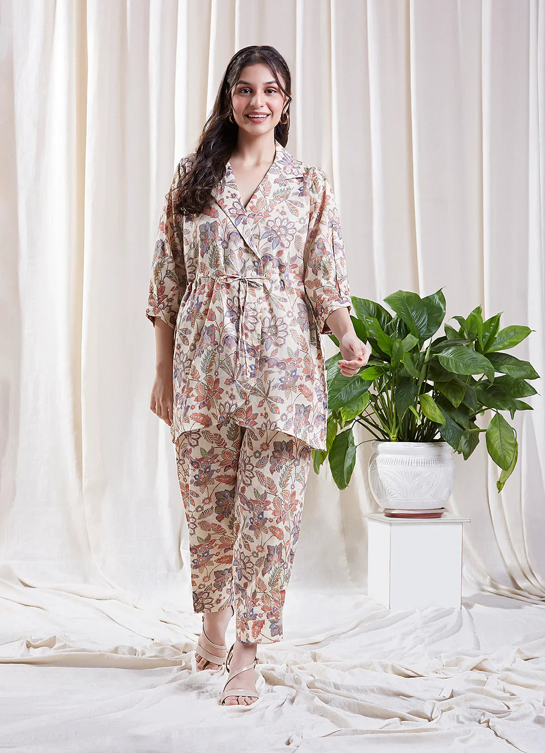 White co-ord set with Floral Print Set at Kamakhyaa by Hasttvam. This item is Cotton, Floral, Fusion Wear, Natural dyes, Relaxed Fit, Respondible production and Vegan, White