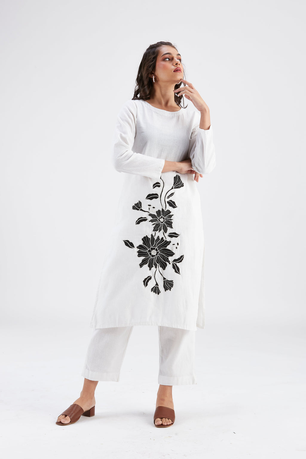 Yara White Floral Printed Modal kurta set at Kamakhyaa by Hasttvam. This item is Ete by Hasttvam, Floral Prints, Fusion Wear, Hand Printed, Modal, White, Womenswear