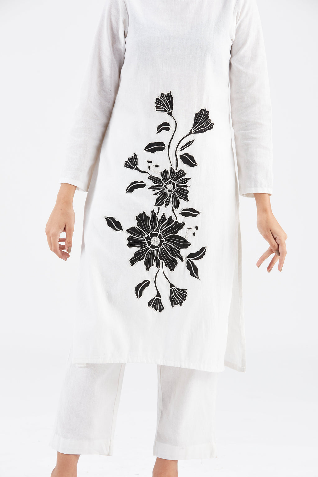 Yara White Floral Printed Modal kurta set at Kamakhyaa by Hasttvam. This item is Ete by Hasttvam, Floral Prints, Fusion Wear, Hand Printed, Modal, White, Womenswear