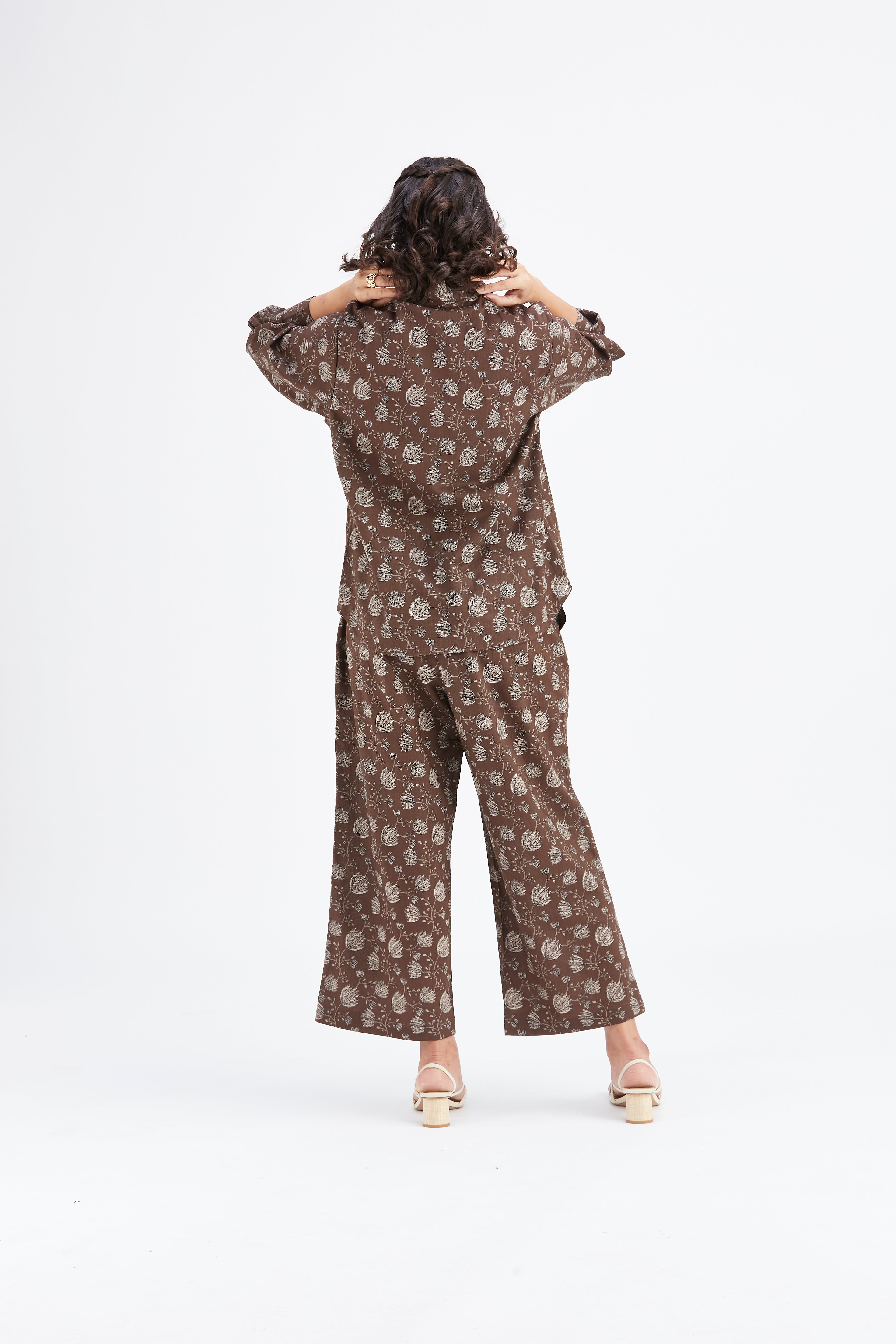 Yuna Brown Printed Cotton Co-ord set at Kamakhyaa by Hasttvam. This item is Brown, Cotton, Ete by Hasttvam, Floral Prints, Fusion Wear, Hand Printed, Womenswear