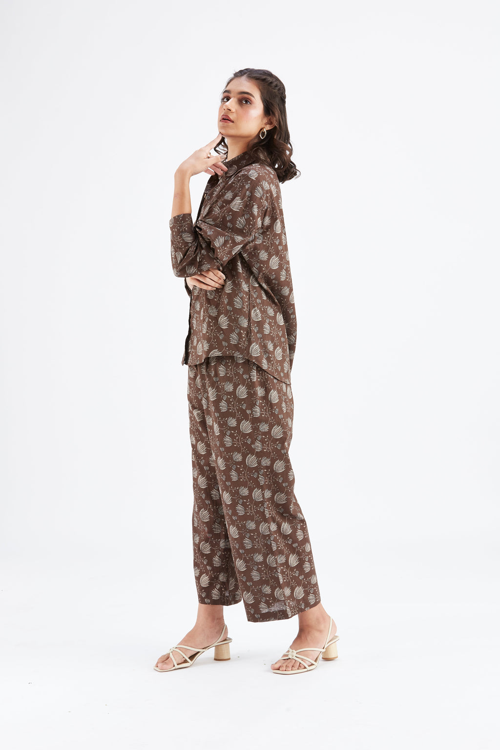 Yuna Brown Printed Cotton Co-ord set at Kamakhyaa by Hasttvam. This item is Brown, Cotton, Ete by Hasttvam, Floral Prints, Fusion Wear, Hand Printed, Womenswear