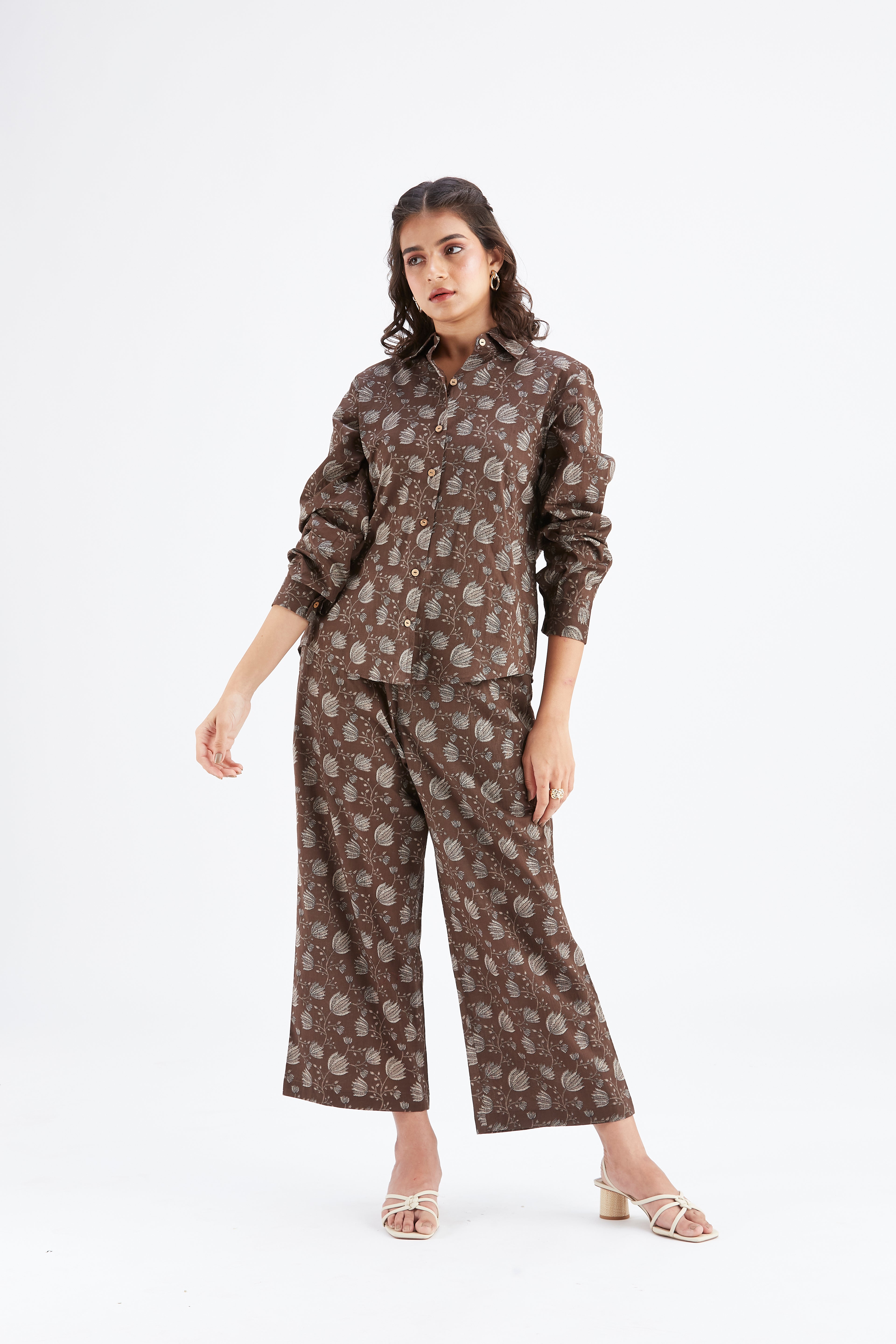 Yuna Brown Printed Cotton Co-ord set at Kamakhyaa by Hasttvam. This item is Brown, Cotton, Ete by Hasttvam, Floral Prints, Fusion Wear, Hand Printed, Womenswear