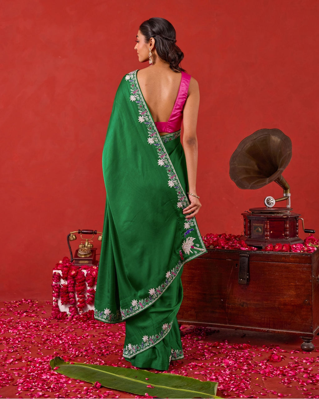 Zariya Saree at kamakhyaa.com by Taro. This item is Jashn-E-Taro - The Trousseau Edit by Taro