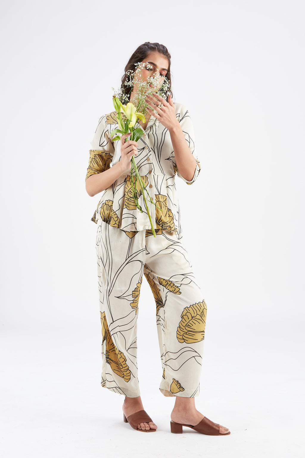 Zola White Floral Printed Cotton Co-ord set at Kamakhyaa by Hasttvam. This item is Cotton, Ete by Hasttvam, Floral Prints, Fusion Wear, Hand Printed, White, Womenswear