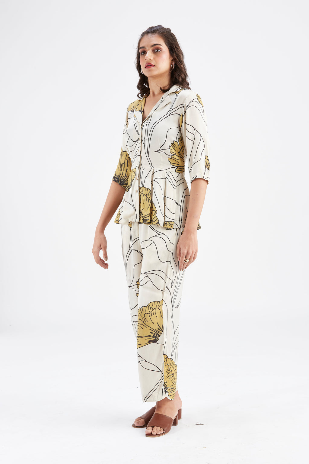 Zola White Floral Printed Cotton Co-ord set at Kamakhyaa by Hasttvam. This item is Cotton, Ete by Hasttvam, Floral Prints, Fusion Wear, Hand Printed, White, Womenswear