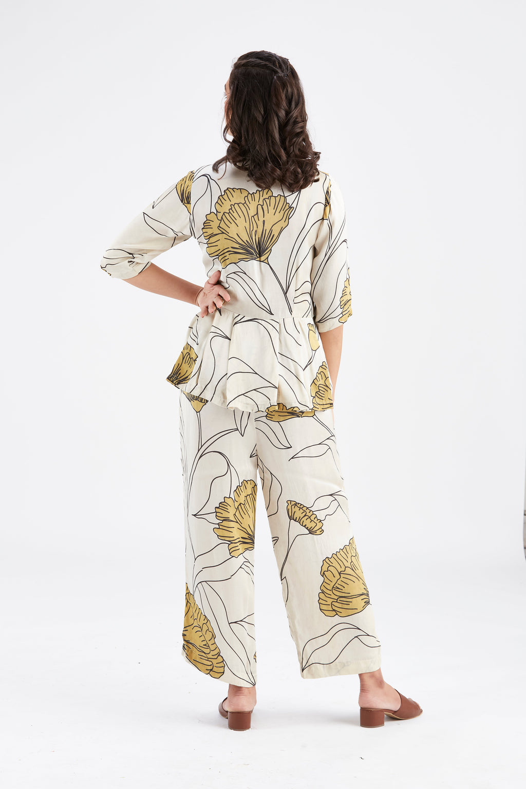 Zola White Floral Printed Cotton Co-ord set at Kamakhyaa by Hasttvam. This item is Cotton, Ete by Hasttvam, Floral Prints, Fusion Wear, Hand Printed, White, Womenswear