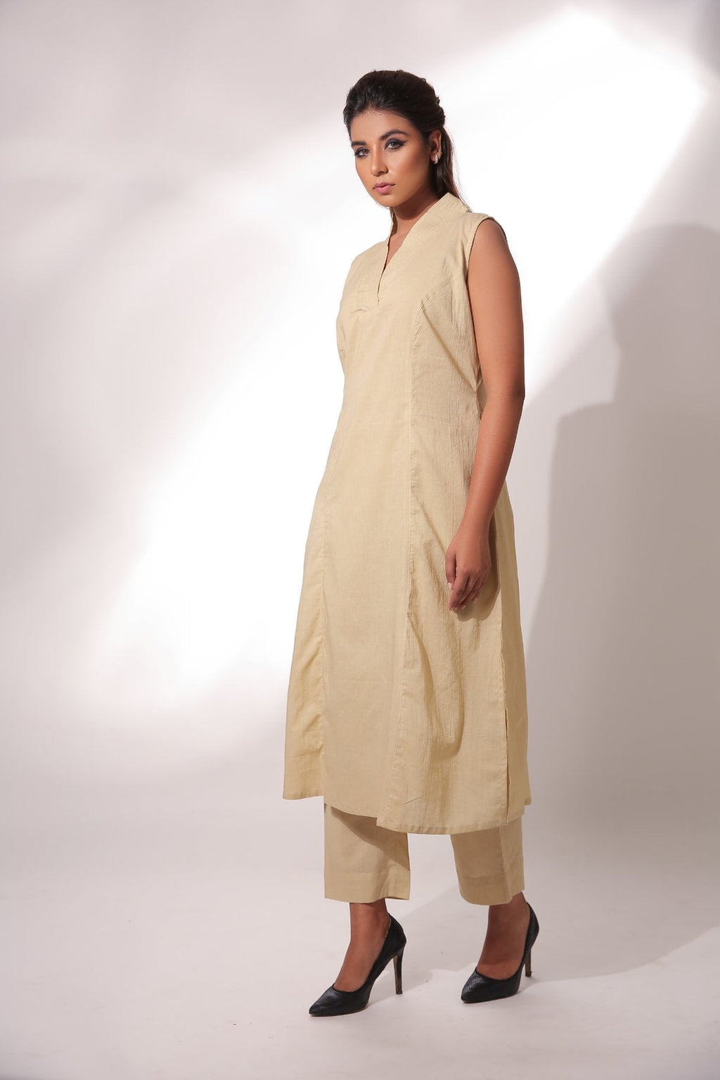 Beige Kurta Pant Set With Cape at Kamakhyaa by Keva. This item is Beige, Black, Block Prints, Cape, Cotton, Indian Wear, Kurta Pant Sets, Natural, Relaxed Fit, Resort Wear, Womenswear, Zima