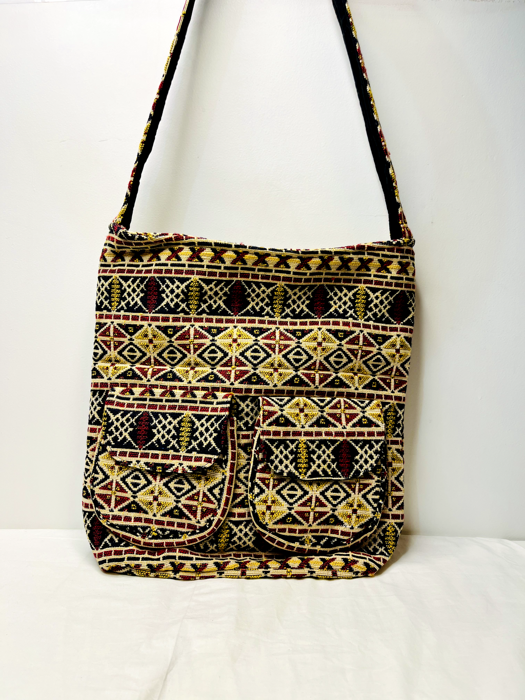 Black Multicolor Tote Bag With Pockets at Kamakhyaa by Pre Loved. This item is Bags, Casual Wear, Mirror Work, Multicolor, Natural, Tote Bags