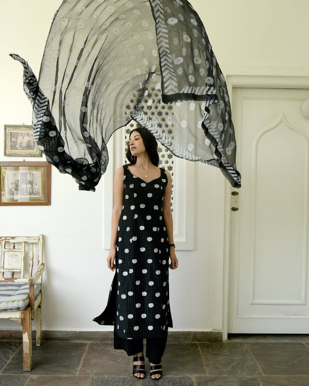 Black Printed Kurta Set With Dupatta at Kamakhyaa by Taro. This item is Best Selling, Black, Chiffon, Evening Wear, Gulzar Taro, Indian Wear, July Sale, July Sale 2023, Kurta Palazzo Sets, Natural, Prints, Regular Fit, Womenswear