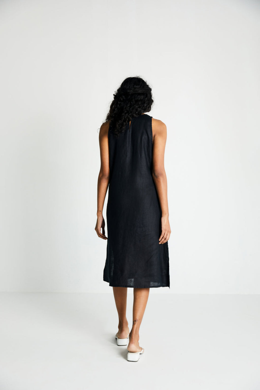Black The Hemp Noir Dress at Kamakhyaa by Reistor. This item is Best Selling, Black, Dresses, Hemp, Midi Dresses, Natural, Noir, Office Wear, Regular Fit, Sleeveless Dresses, Solid Selfmade, Solids, Womenswear