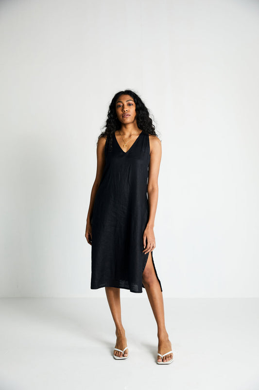 Black The Hemp Noir Dress at Kamakhyaa by Reistor. This item is Best Selling, Black, Dresses, Hemp, Midi Dresses, Natural, Noir, Office Wear, Regular Fit, Sleeveless Dresses, Solid Selfmade, Solids, Womenswear
