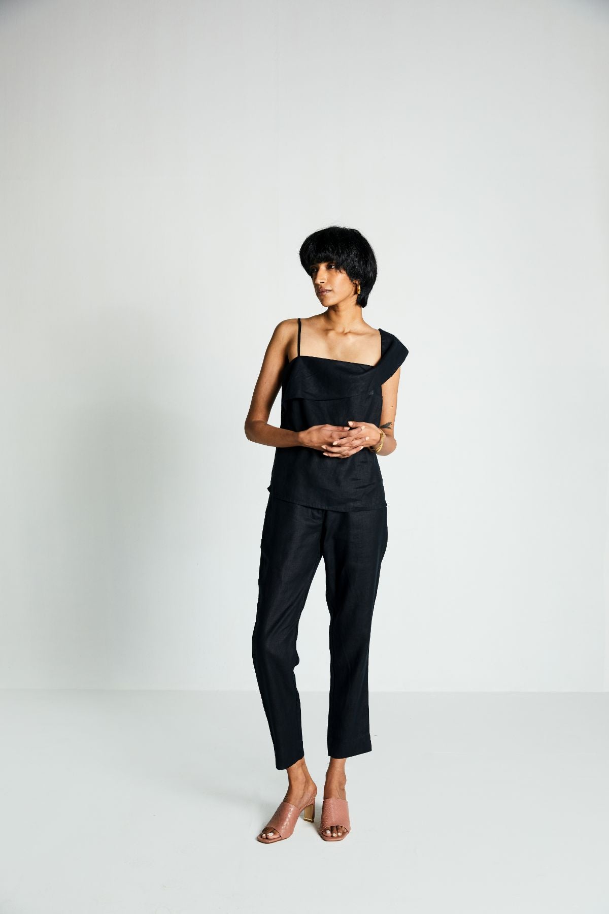 Black The Wandering Wave Top at Kamakhyaa by Reistor. This item is Black, Hemp, Less than $50, Natural, Noir, Office Wear, Regular Fit, Solid Selfmade, Solids, Spaghettis, Tops, Womenswear