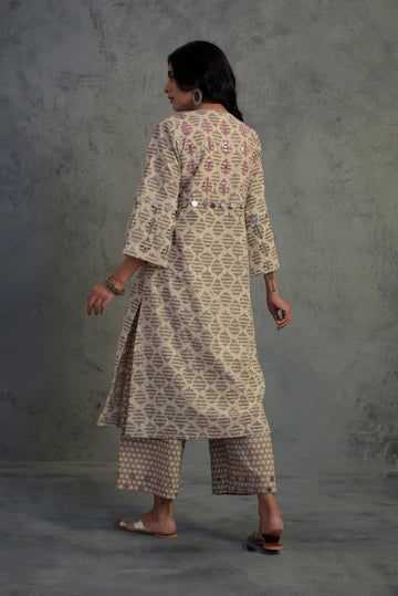 Block Print Bell Sleeve Mirror Kurta Set at Kamakhyaa by Charkhee. This item is Chanderi, Cotton, Embellished, Ethnic Wear, For Mother, Indian Wear, Kurta Palazzo Sets, Mirror Work, Natural, Relaxed Fit, Tyohaar, White, Womenswear