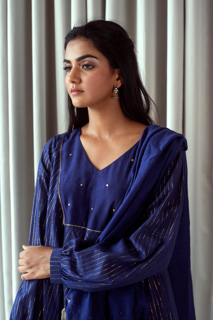 Blue Zari Cotton Kurta Set With Dupatta at Kamakhyaa by Taro. This item is Bahaar Taro, Best Selling, Blue, Evening Wear, Handloom Cotton, Indian Wear, July Sale, July Sale 2023, Kurta Pant Sets, Kurta Set With Dupatta, Natural, Regular Fit, Textured, Womenswear