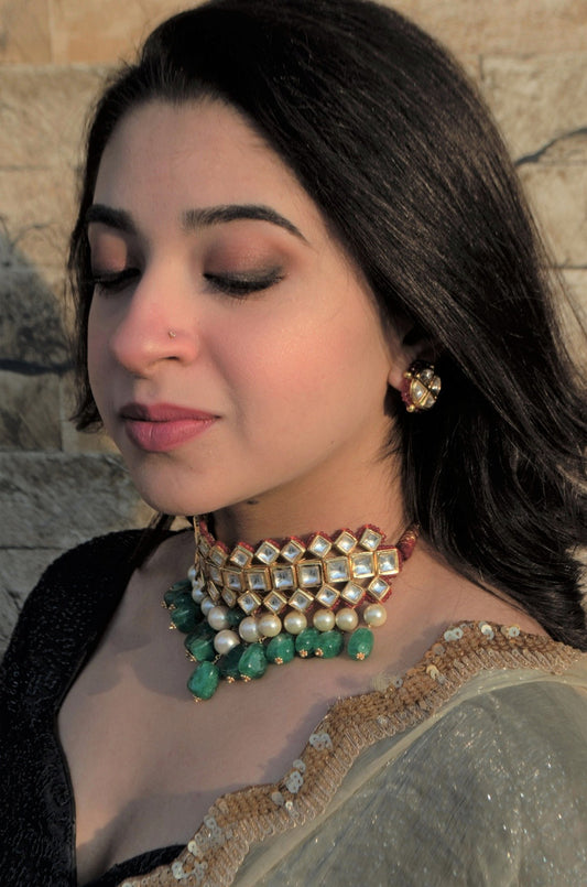 Green Choker Earrings set at Kamakhyaa by House Of Heer. This item is Add Ons, Alloy Metal, Festive Jewellery, Festive Wear, Free Size, Green, jewelry, Jewelry Sets, July Sale, July Sale 2023, Natural, Pearl, Polkis, Textured, Wedding Gifts