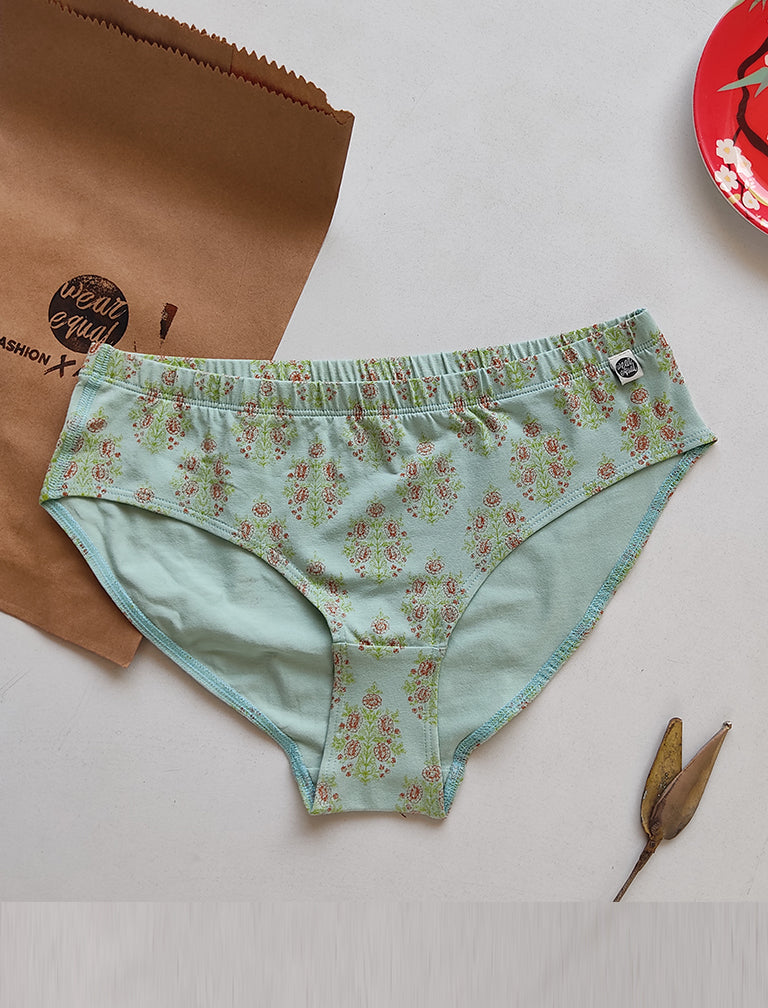 Green Organic Printed Cotton Brief at Kamakhyaa by Wear Equal. This item is Boyshorts, Briefs, Casual Wear, Cotton, Green, Less than $50, lingerie, Natural, panties, Prints, Products less than $25, Regular Fit, Womenswear