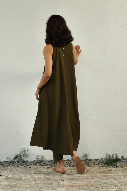 Green Sleeveless Cotton Poplin Co-Ord Set With Halter Neck at Kamakhyaa by Canoopi. This item is Canoopi, Casual Wear, Green, Indian Wear, Kurta Pant Sets, Natural, Poplin, Regular Fit, Solids, Womenswear