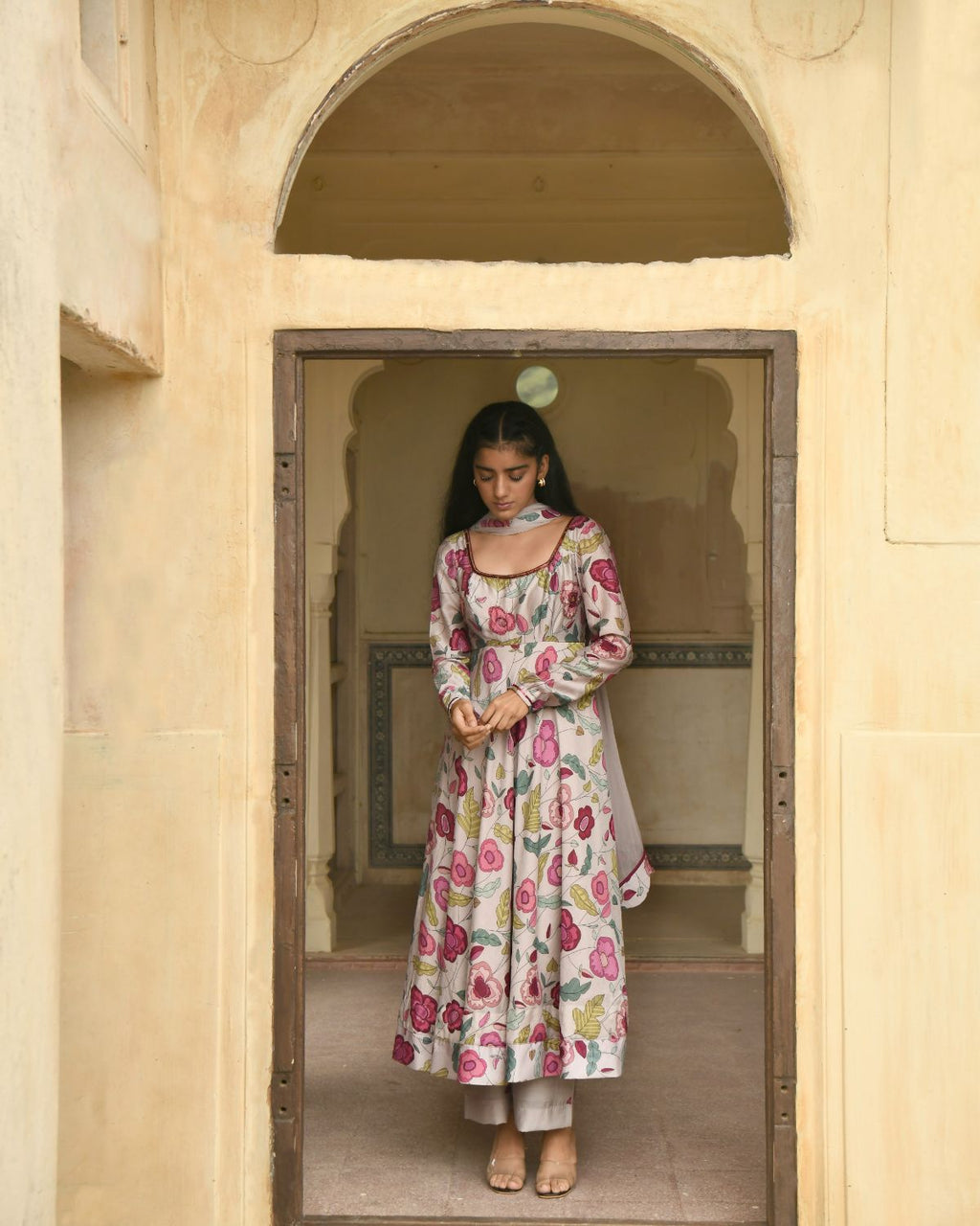 Grey Blooming Garden Kurta Set at Kamakhyaa by Taro. This item is Beads work, Best Selling, Chanderi Silk, Chiffon, Digital Print, Enchanted Garden, Evening Wear, Festive Wear, Fitted At Waist, Grey, Indian Wear, July Sale, July Sale 2023, Kurta Pant Sets, Kurta Set With Dupatta, Natural, Natural with azo free dyes, Sequin Work, Womenswear