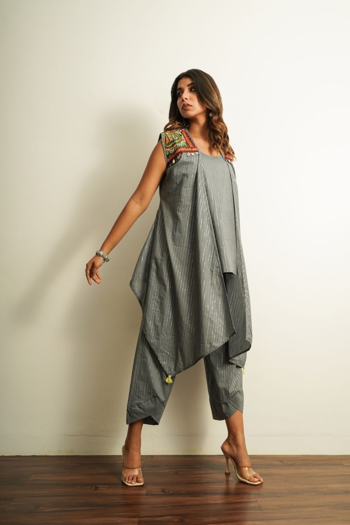 Grey Embellished Cotton Shrug at Kamakhyaa by Keva. This item is 100% cotton, Best Selling, Cape, Fusion Wear, Grey, Less than $50, Natural, New, Relaxed Fit, Saba, Shrugs, Solids, Womenswear