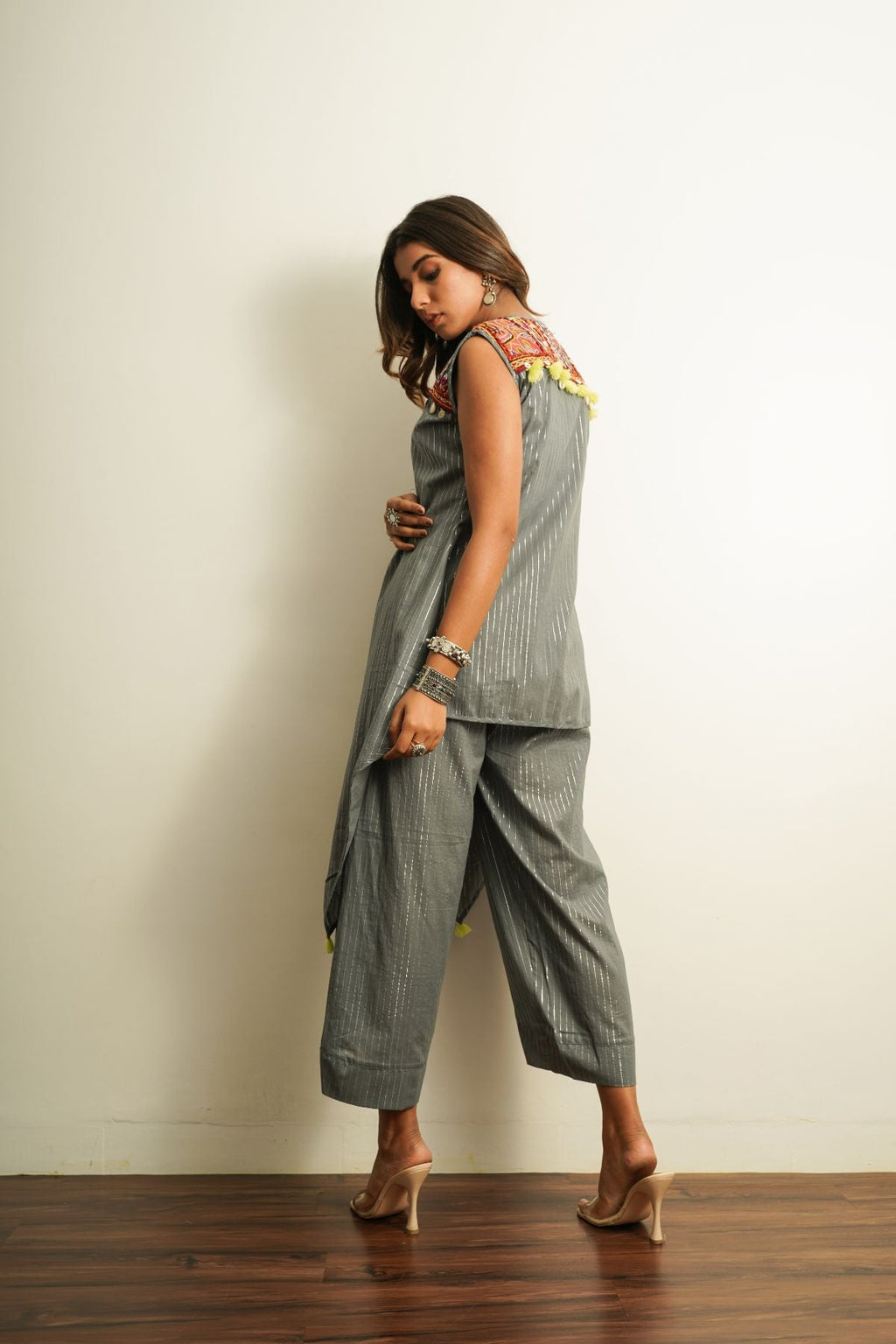 Grey Embellished Cotton Shrug at Kamakhyaa by Keva. This item is 100% cotton, Best Selling, Cape, Fusion Wear, Grey, Less than $50, Natural, New, Relaxed Fit, Saba, Shrugs, Solids, Womenswear