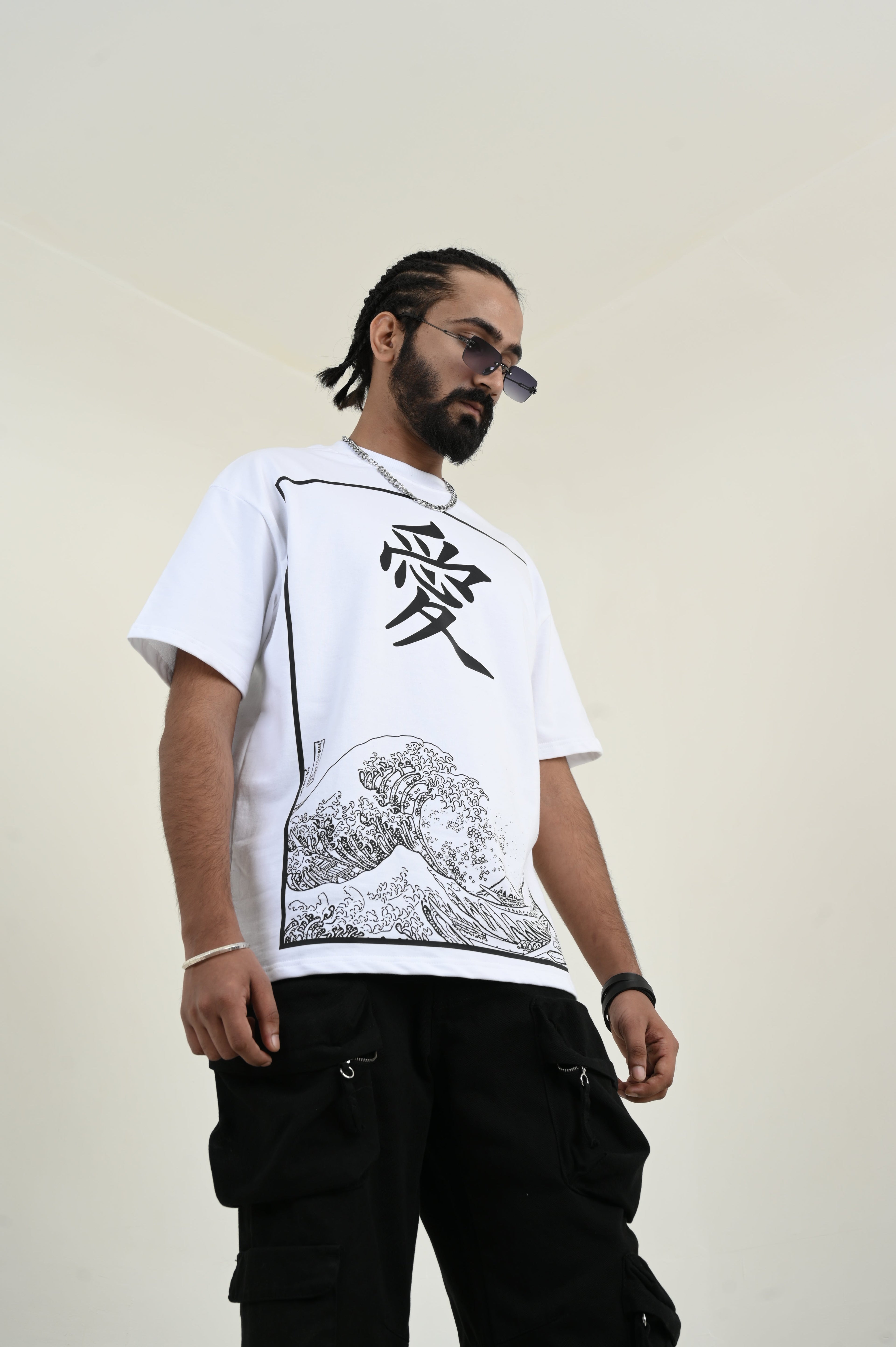 Jap Wave 100% Cotton Oversized White T-shirt at Kamakhyaa by Unfussy. This item is 100% cotton, Casual Wear, Organic, Oversized Fit, Printed, T-Shirts, Unfussy, Unisex, White, Womenswear